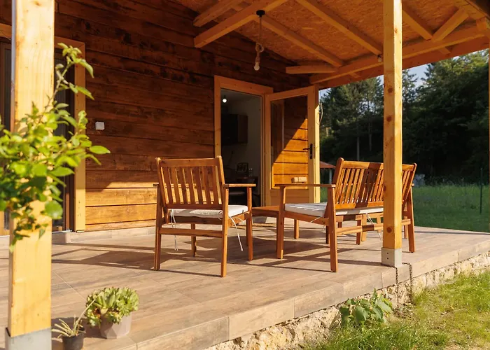 Brvnara Dadi Nyaraló *